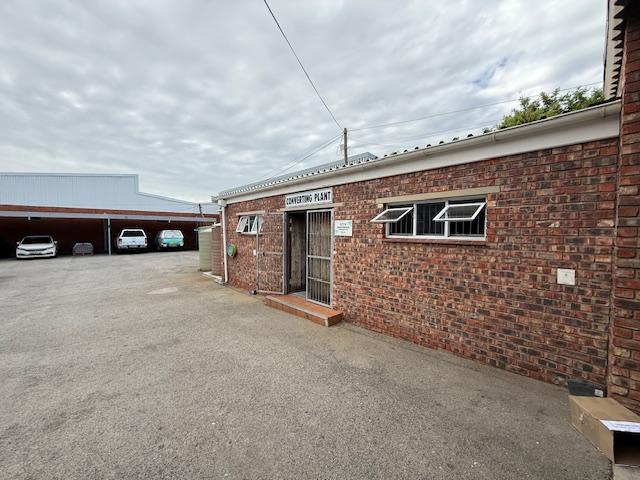 To Let Commercial Property for Rent in Sidwell Eastern Cape